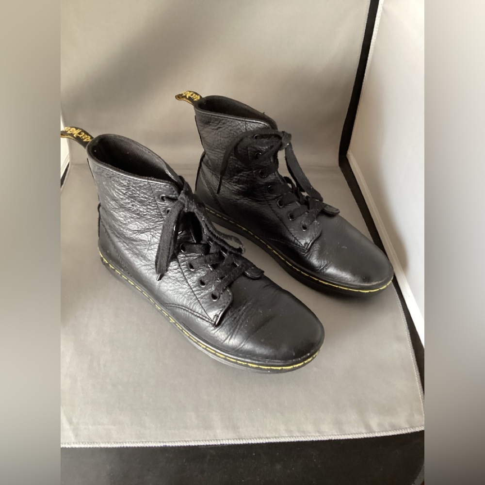 Dr. Martens black Leyton ankle boot - Picture 7 of 10